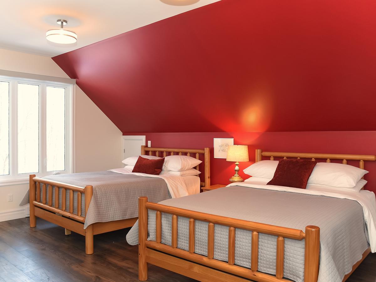 Hotel Belle De Nuit à Wakefield Extérieur photo